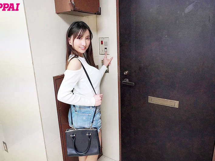 【中出し】素人の自宅へいきなり突撃！！即尺生ハメにも応えてくれる超ビッチ♡