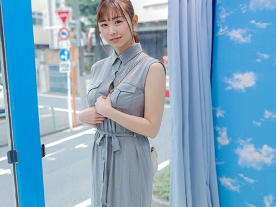 【MM号】道行く人妻に電マ当てさせて下さいと頼み込む！！シミが広がってきたところで生ハメボンバー♡